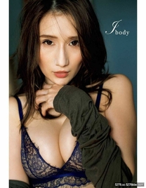 日本美熟女 JULIA