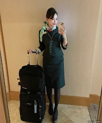 美女空服員